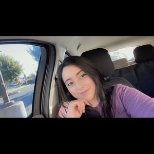 Meet your Posher, Viviana